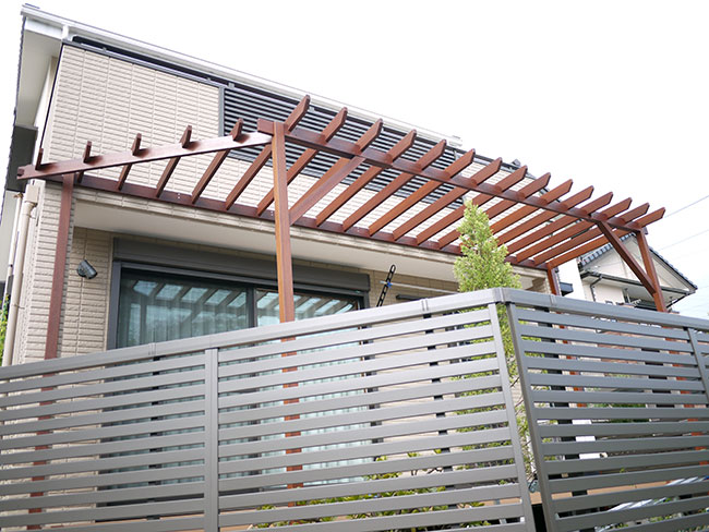 ウリンのパーゴラ施工例