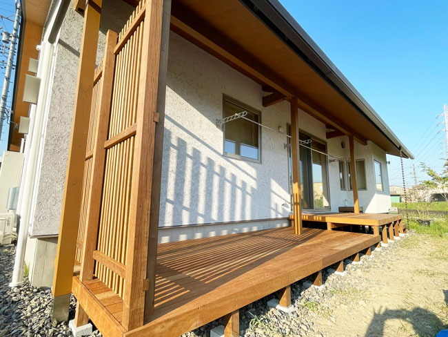 イタウバ縦格子フェンス施工例（岐阜市）