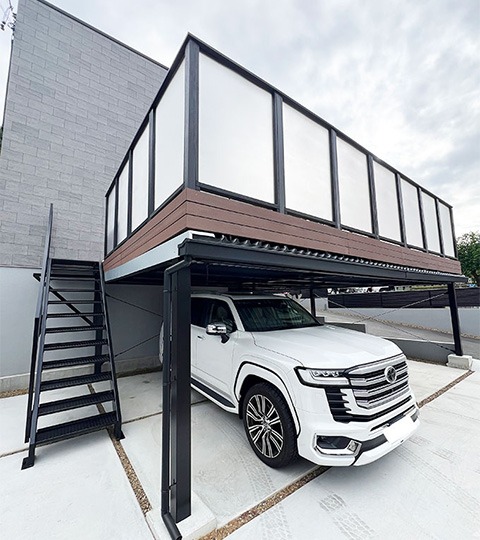 スタイリッシュなガレージデッキ施工例